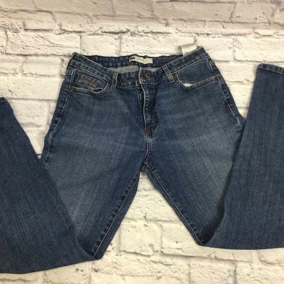 Levi’s Women’s Mid Rise Skinny Medium Wash Color Red Tab Size 12 W 31 L 32 - Picture 3 of 11